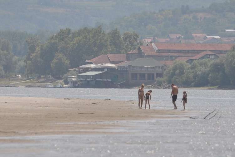 Ostrvo Ko Čang na Dunavu